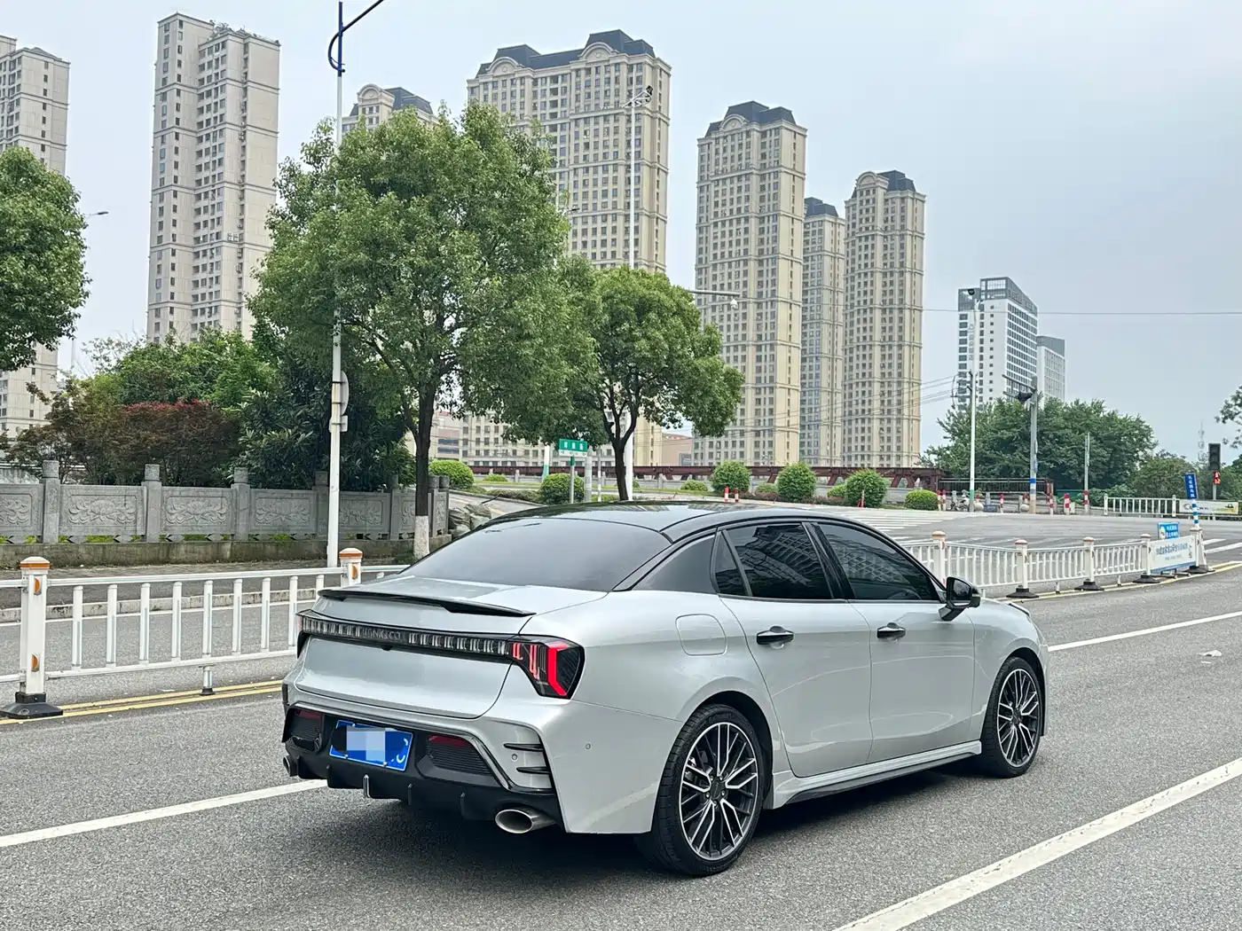 Lynk & Co 03 2023 2.0TD DCT Power Halo фото 18