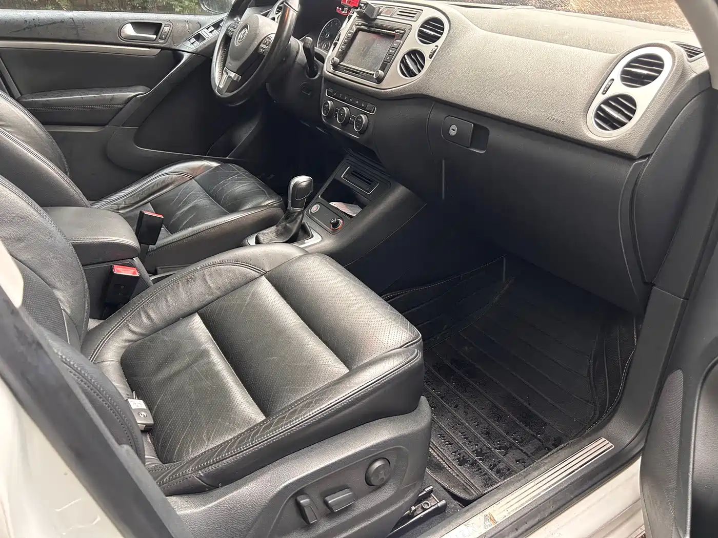 Volkswagen Tiguan 2015 1.8TSI Automatic 2WD Trendline фото 11