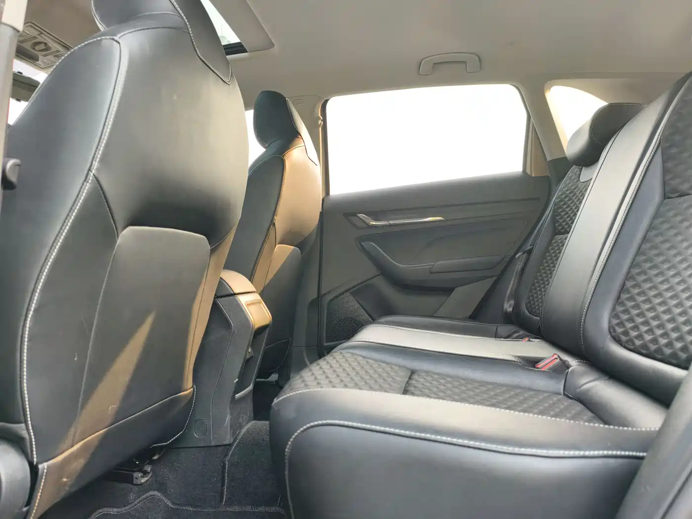 Škoda Kamiq 2020 Model 1.5L Automatic Comfort фото 16