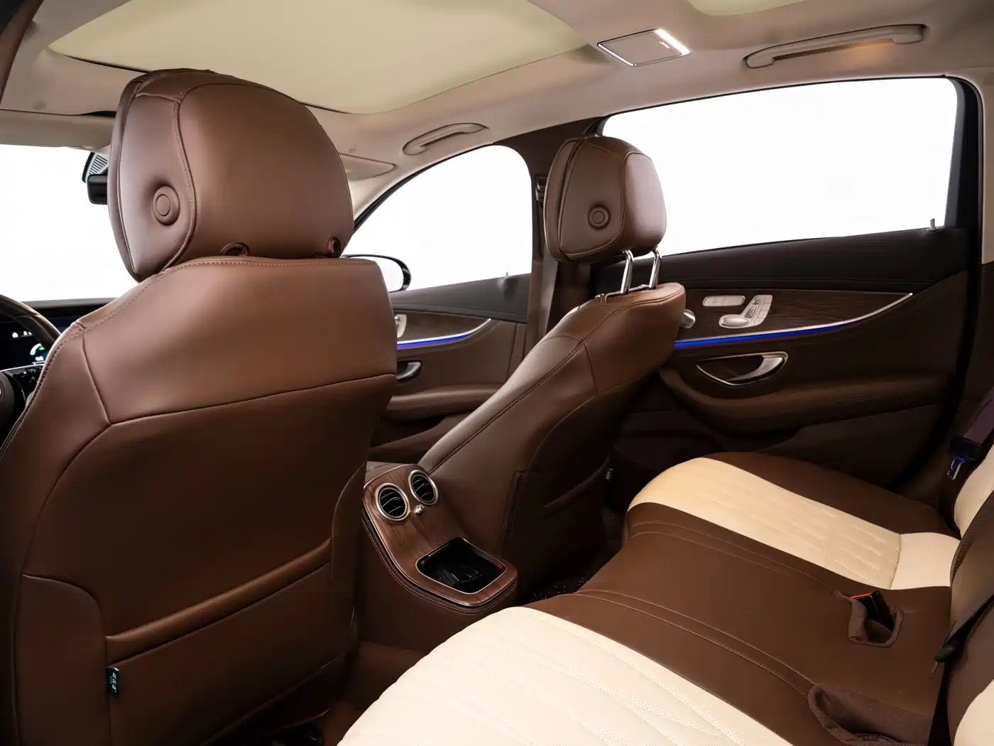 Mercedes-Benz E-Class 2023 E 300 L Luxury фото 17