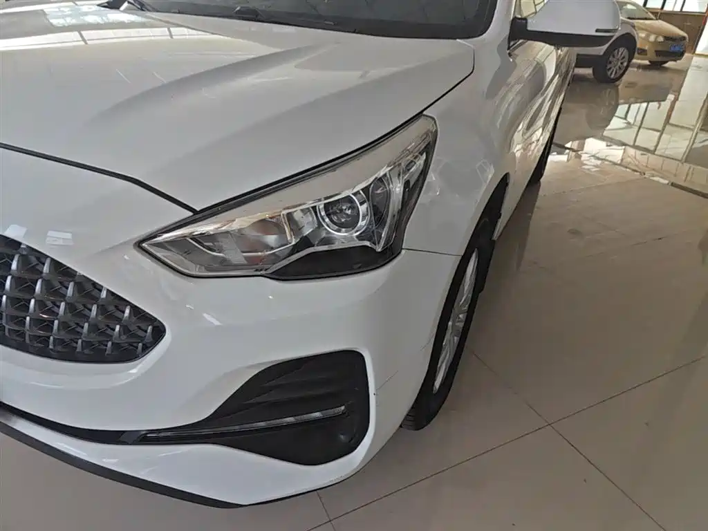 Haval M6 2019 1.5T DCT 2WD Value Edition (China VI) фото 24