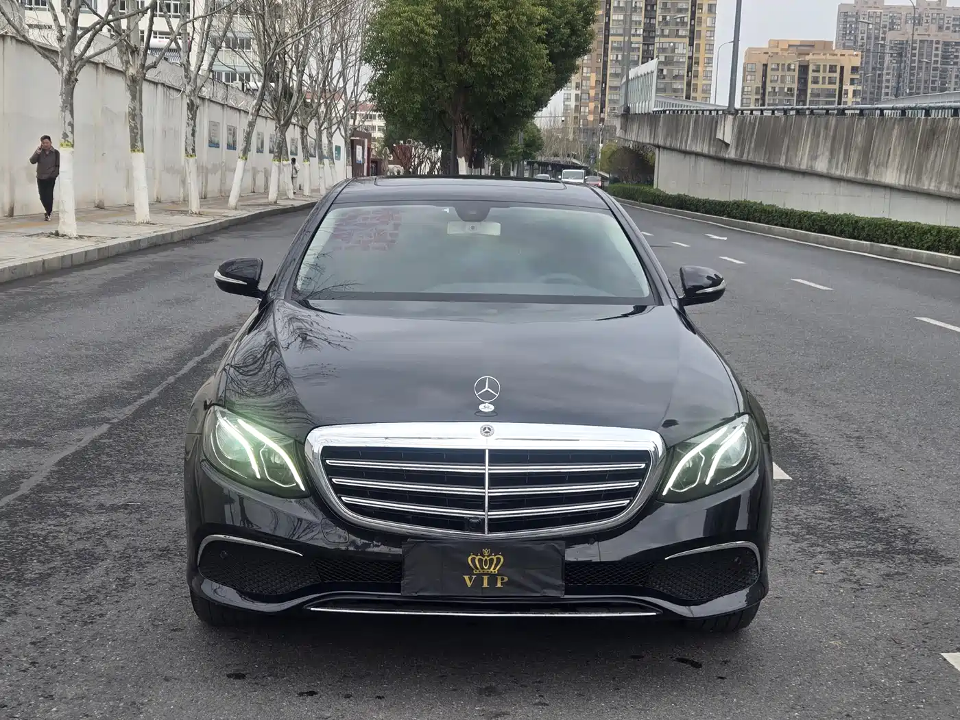 Mercedes-Benz E-Class 2018 Facelift E 200 L Sport фото 2