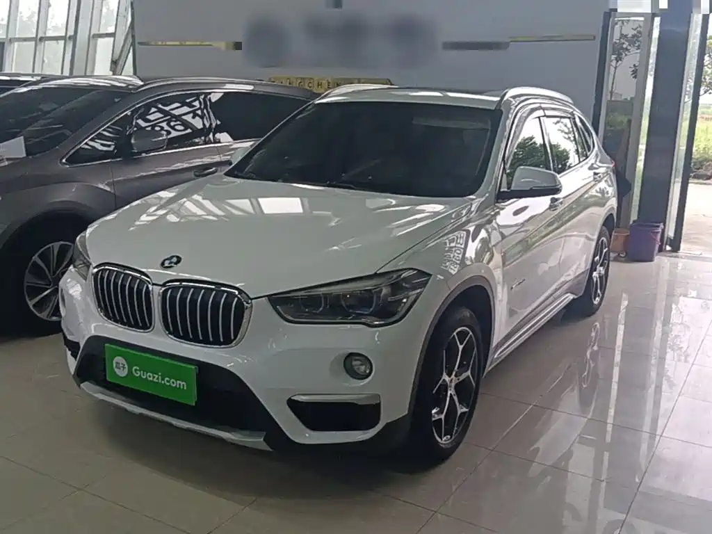 BMW X1 2016 sDrive18Li Luxury Model фото 2