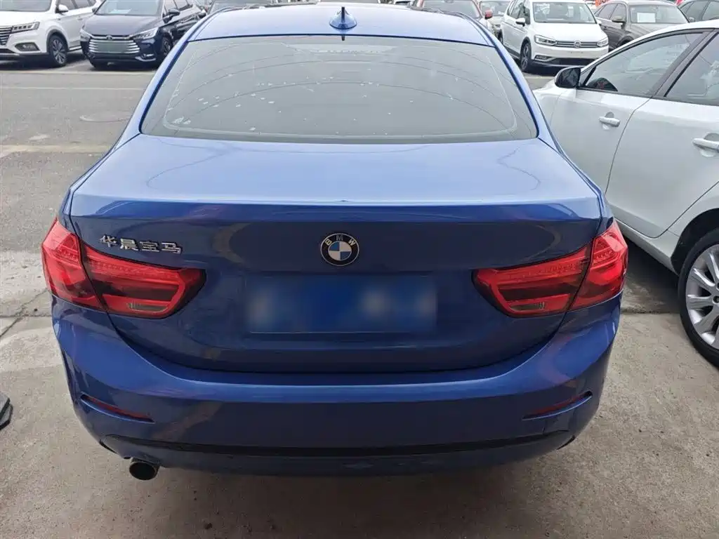 BMW 1 Series 2018 Facelift 118i Sport фото 6