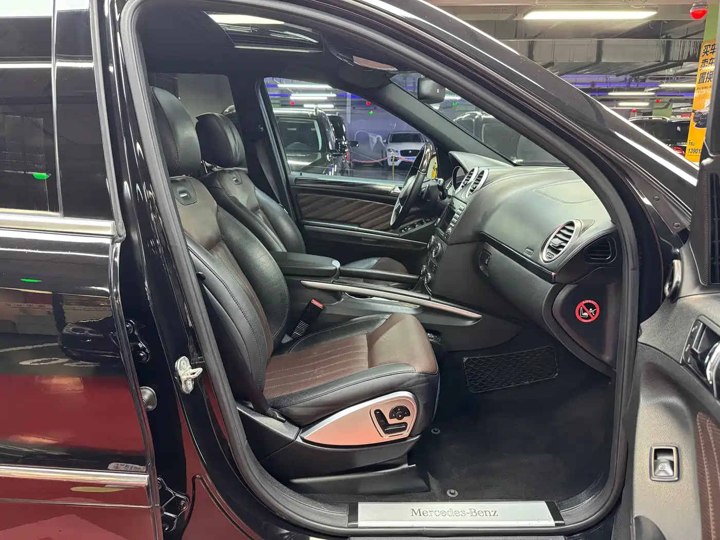 Mercedes-Benz GL-Class 2011 GL 450 Prestige Grand Edition фото 11