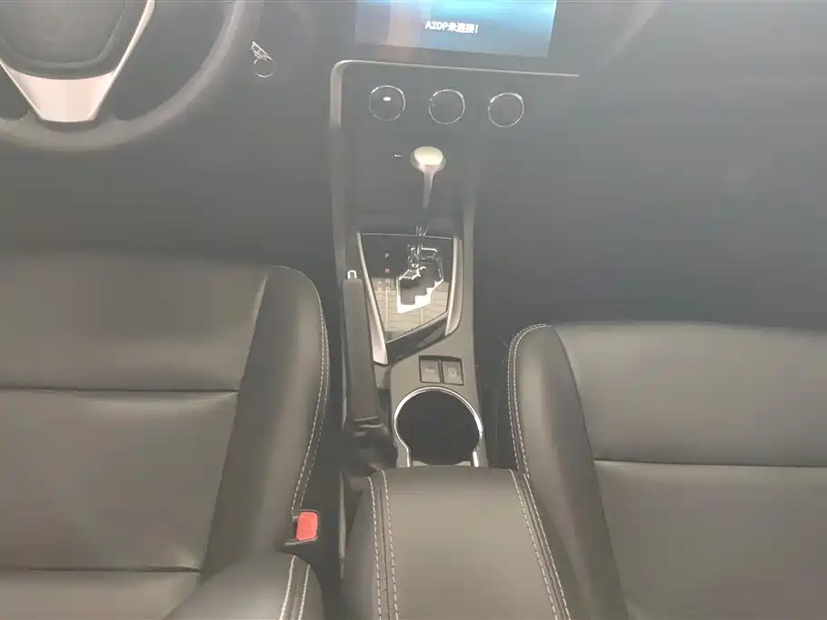 Toyota Corolla 2017 Facelift 1.2T S-CVT GL фото 16