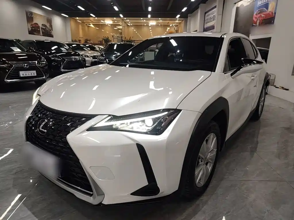 Lexus UX 2020 200 Special Edition фото 2