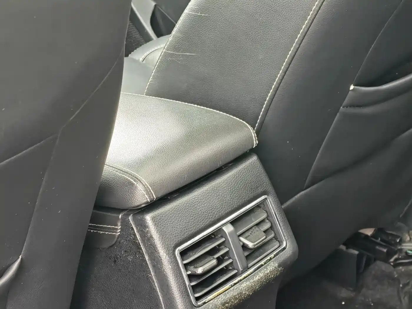 Dongfeng Fengguang Fengguang 580 2018 2017 1.5T CVT Smart Edition