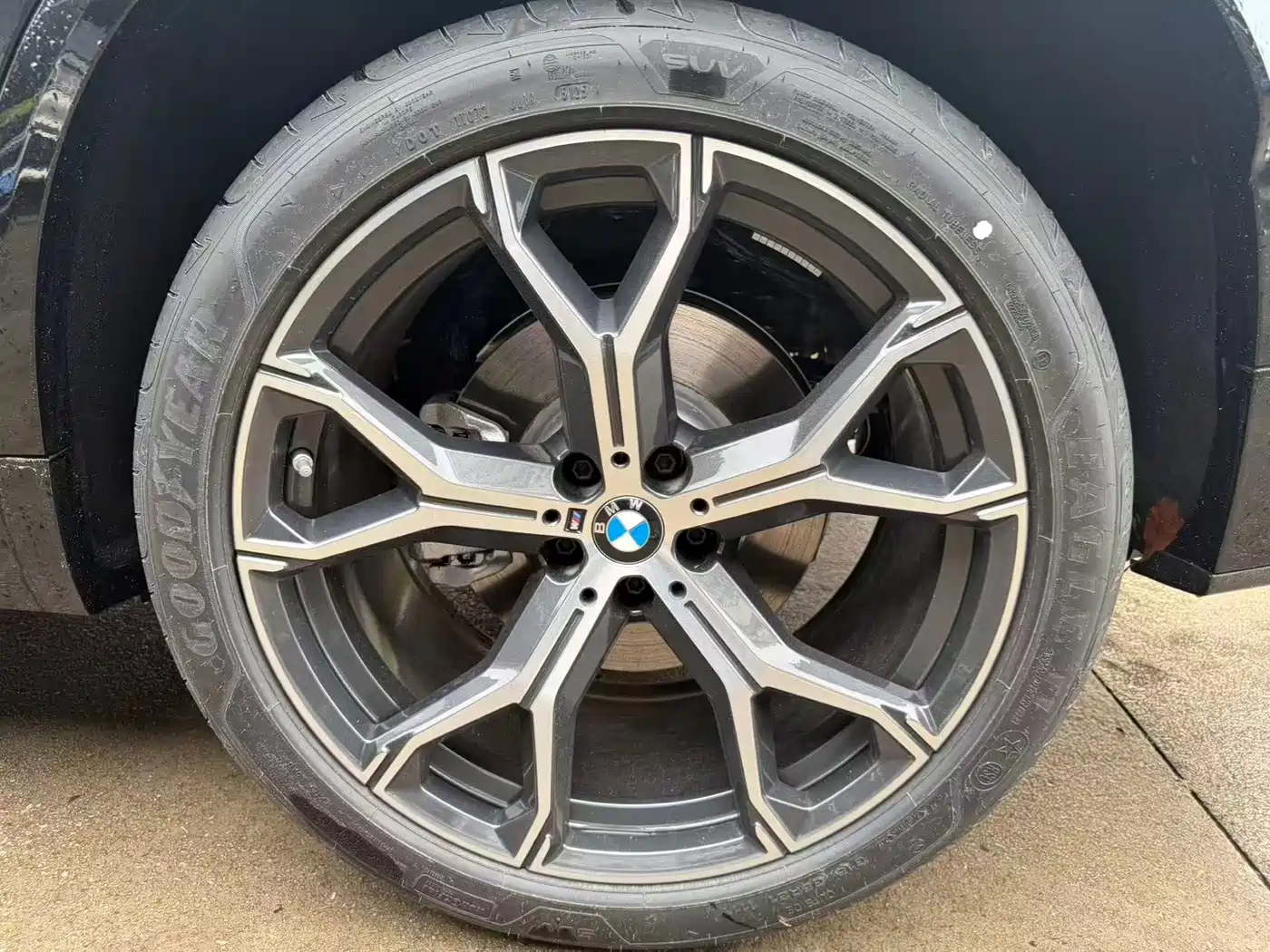 BMW X5 2026 2026 Facelift xDrive 30Li Exclusive M Sport Shadowline Package