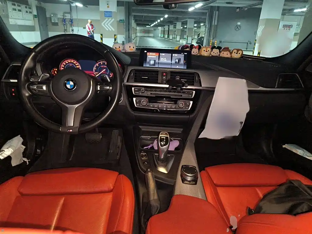 BMW 3 Series 2018 330i M Sport Black Night Edition фото 13