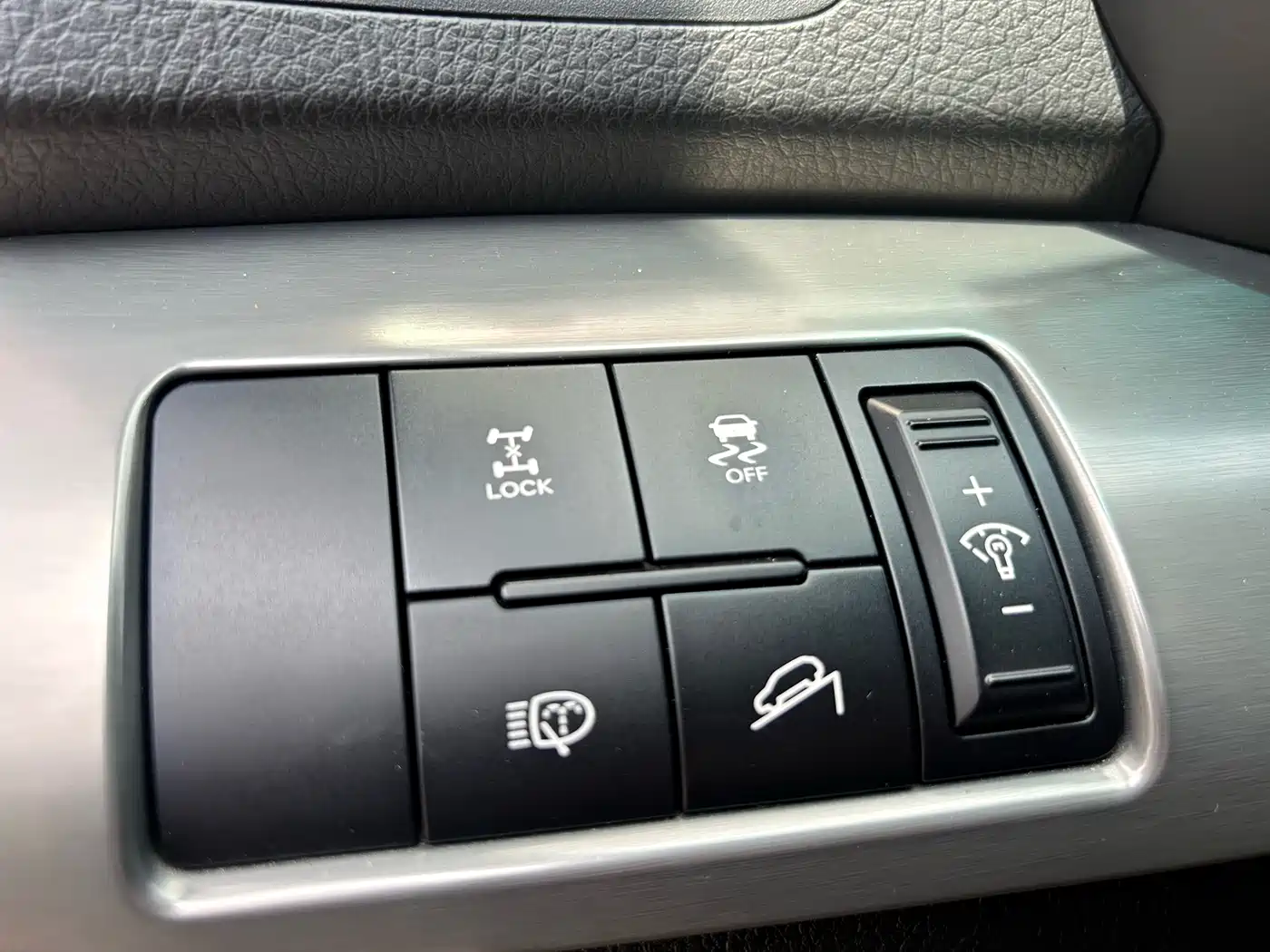 Kia Sorento 2012 2.4L Gasoline Supreme Edition фото 28