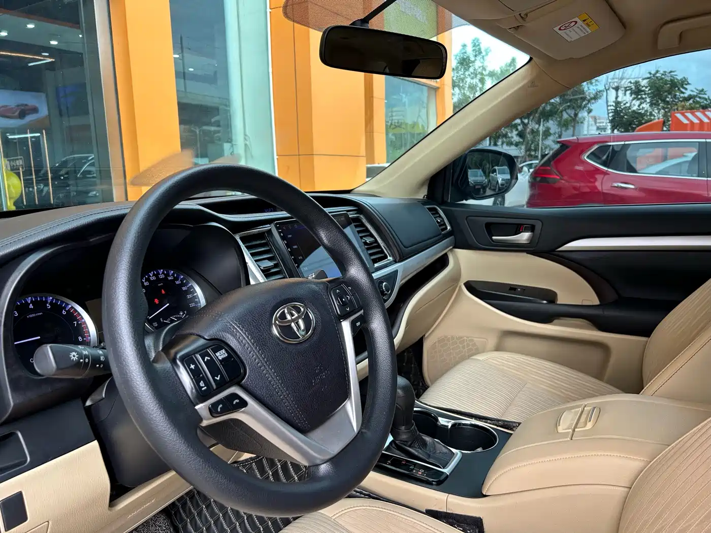 Toyota Highlander 2018 2.0T 2WD Elite 7-seater (China V) фото 25