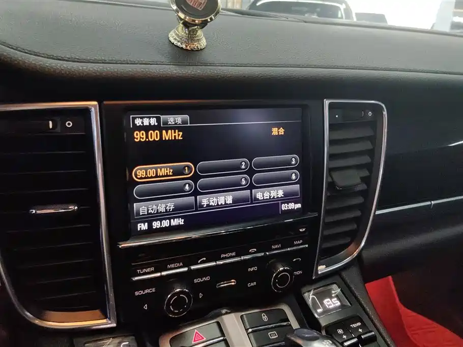 Porsche Panamera 2013 Panamera 4 Platinum Edition 3.6L фото 13