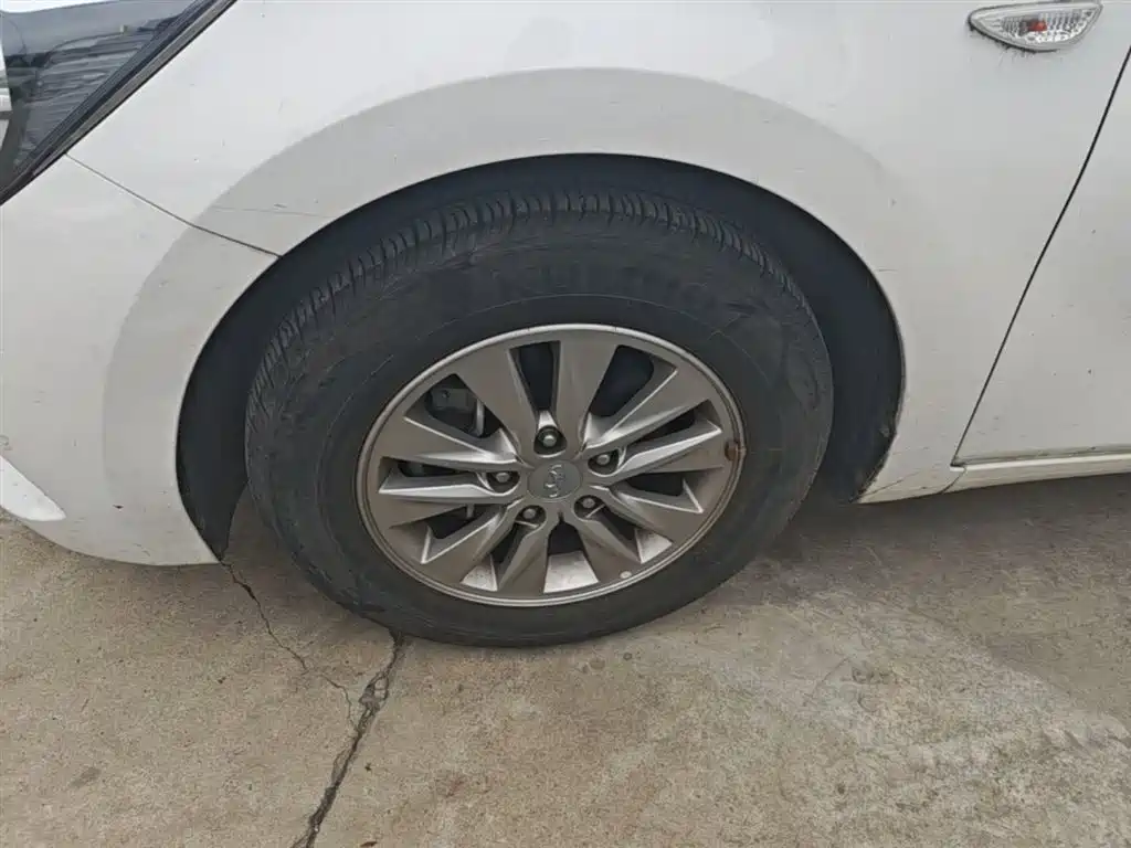 Hyundai Elantra 2018 1.6L Automatic Pleasing Edition GL China VI фото 25