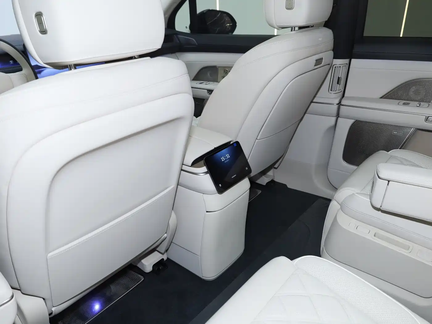 NIO ES8 2026 2025 Model 6-Seat Executive Luxury Edition