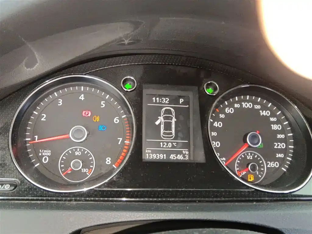 Volkswagen Magotan 2013 1.8TSI Luxury фото 8