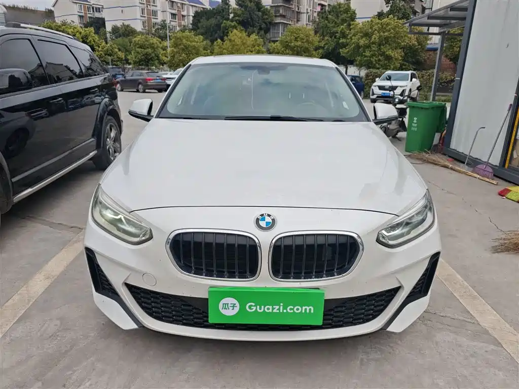 BMW 1 Series 2020 Model 120i M Sport Package фото 3