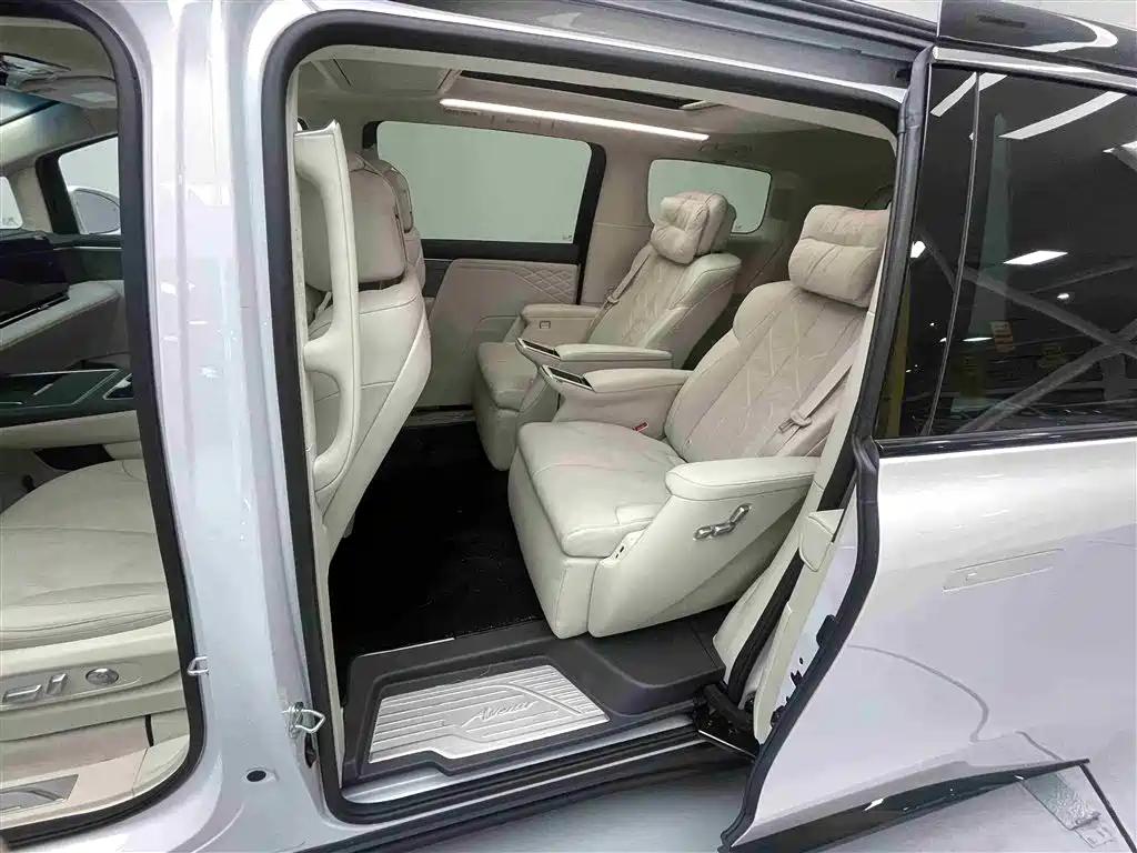 Buick Zhijing Shijia 2026 Model PHEV Base Version фото 5