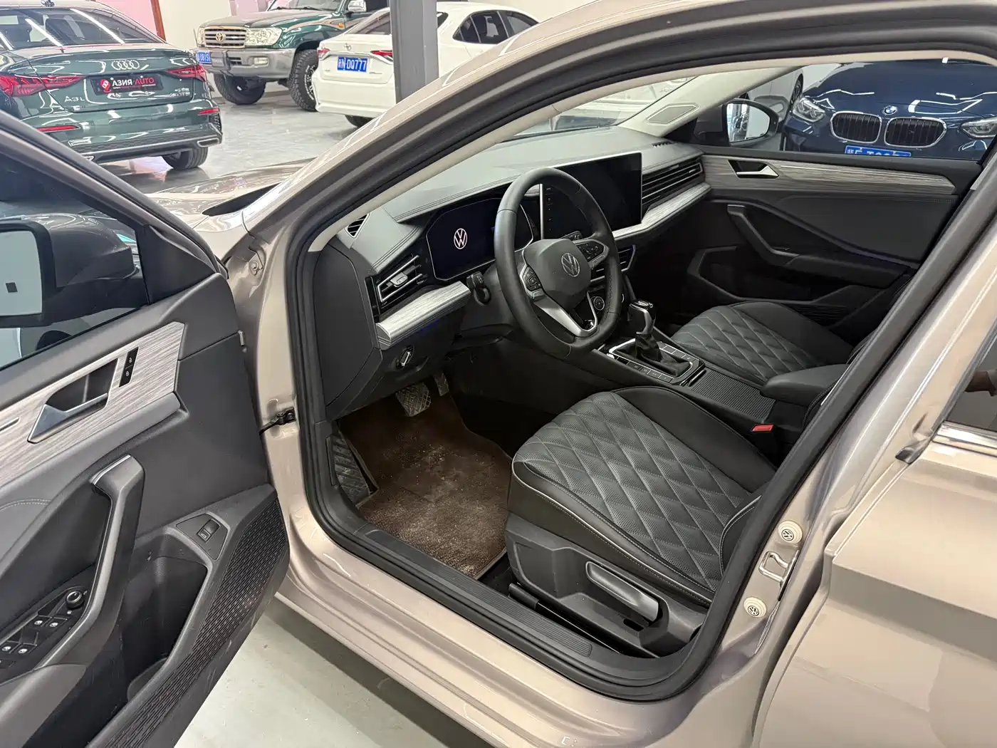 Volkswagen Sagitar 2023 280TSI DSG Beyond Lite фото 7