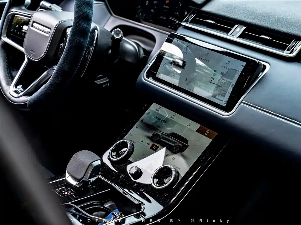 Land Rover Range Rover Velar 2022 250PS Golden Collector's Edition фото 7