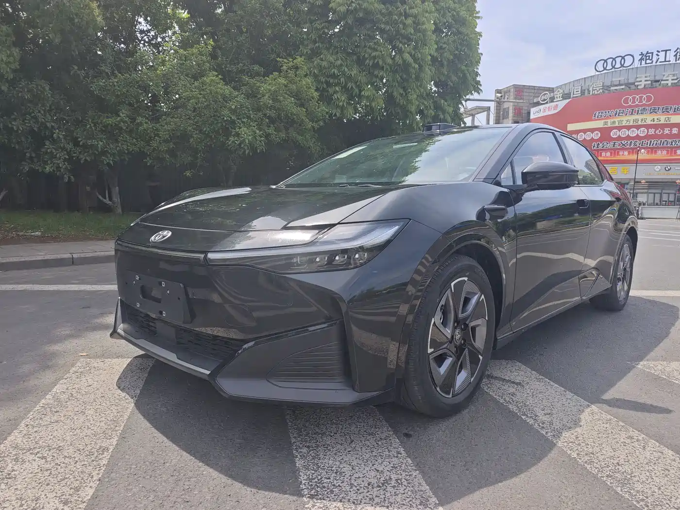 Toyota bZ3 2024 616km Long Range Premium