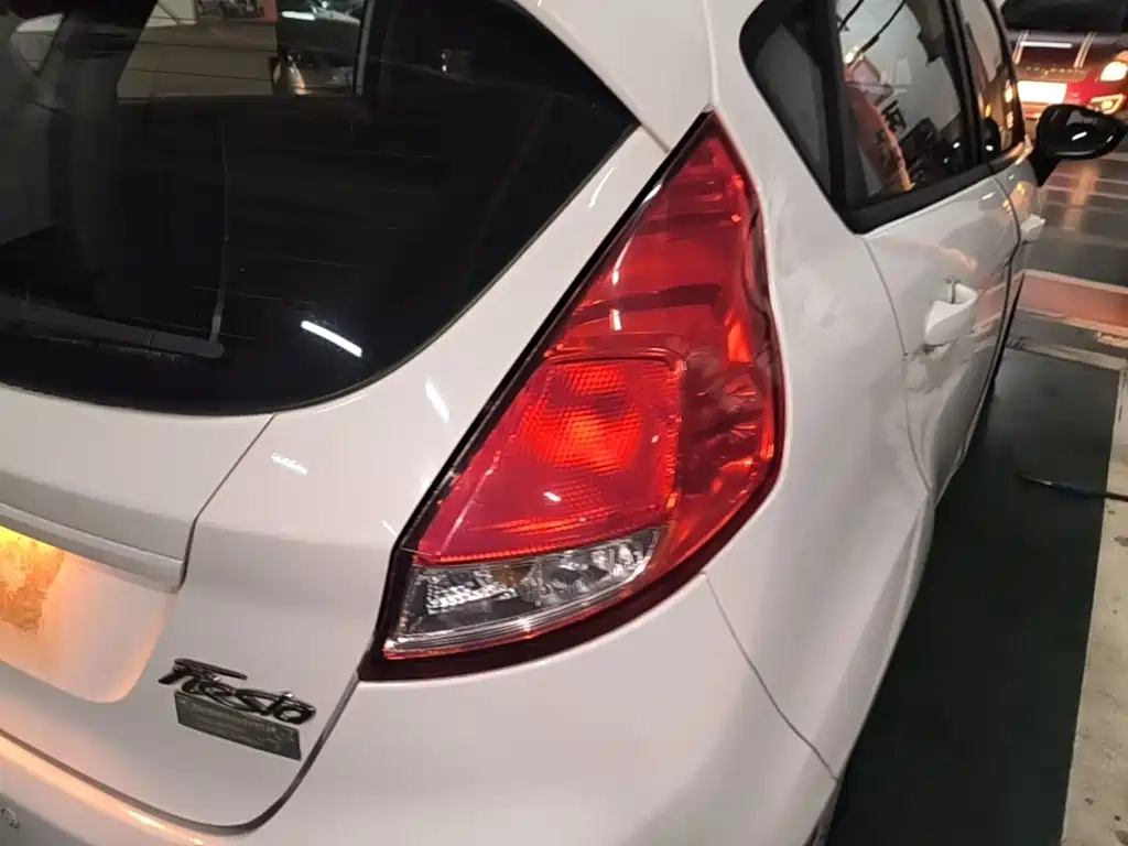 Ford Fiesta 2015 2013 Hatchback 1.5L Manual Fashion