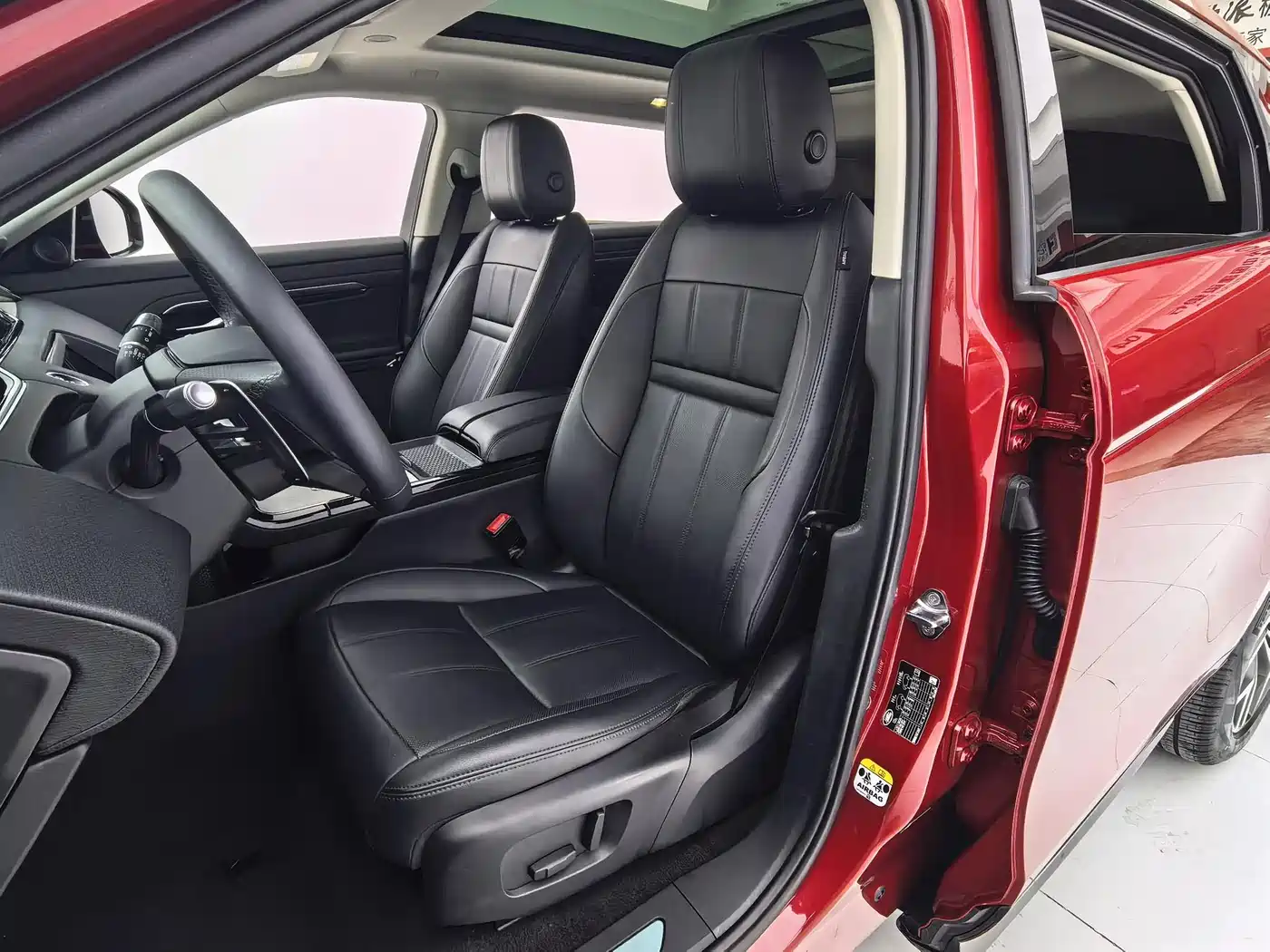 Land Rover Range Rover Evoque 2021 Range Rover Evoque L 249PS R-Dynamic S Performance Edition фото 4