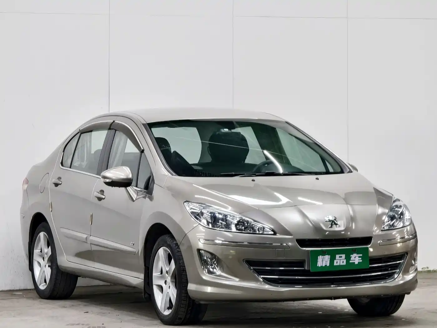 Peugeot 408 2013 2.0L Manual Comfort Edition фото 3