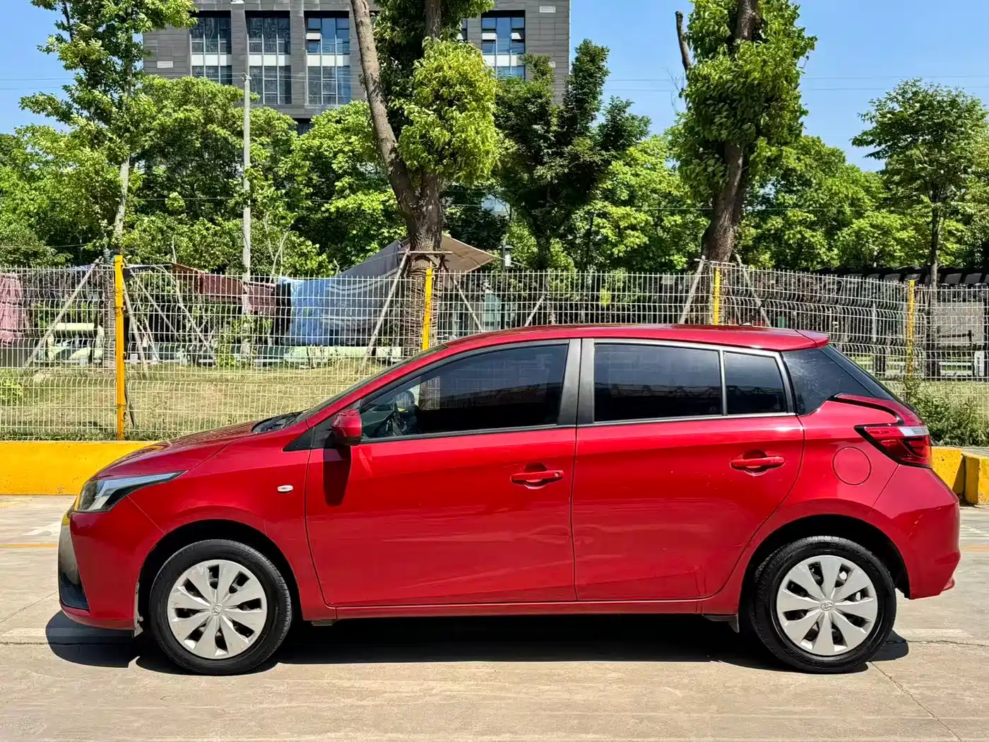 Toyota YARiS L Zhi Xuan 2020 1.5L CVT Leading Edition фото 3