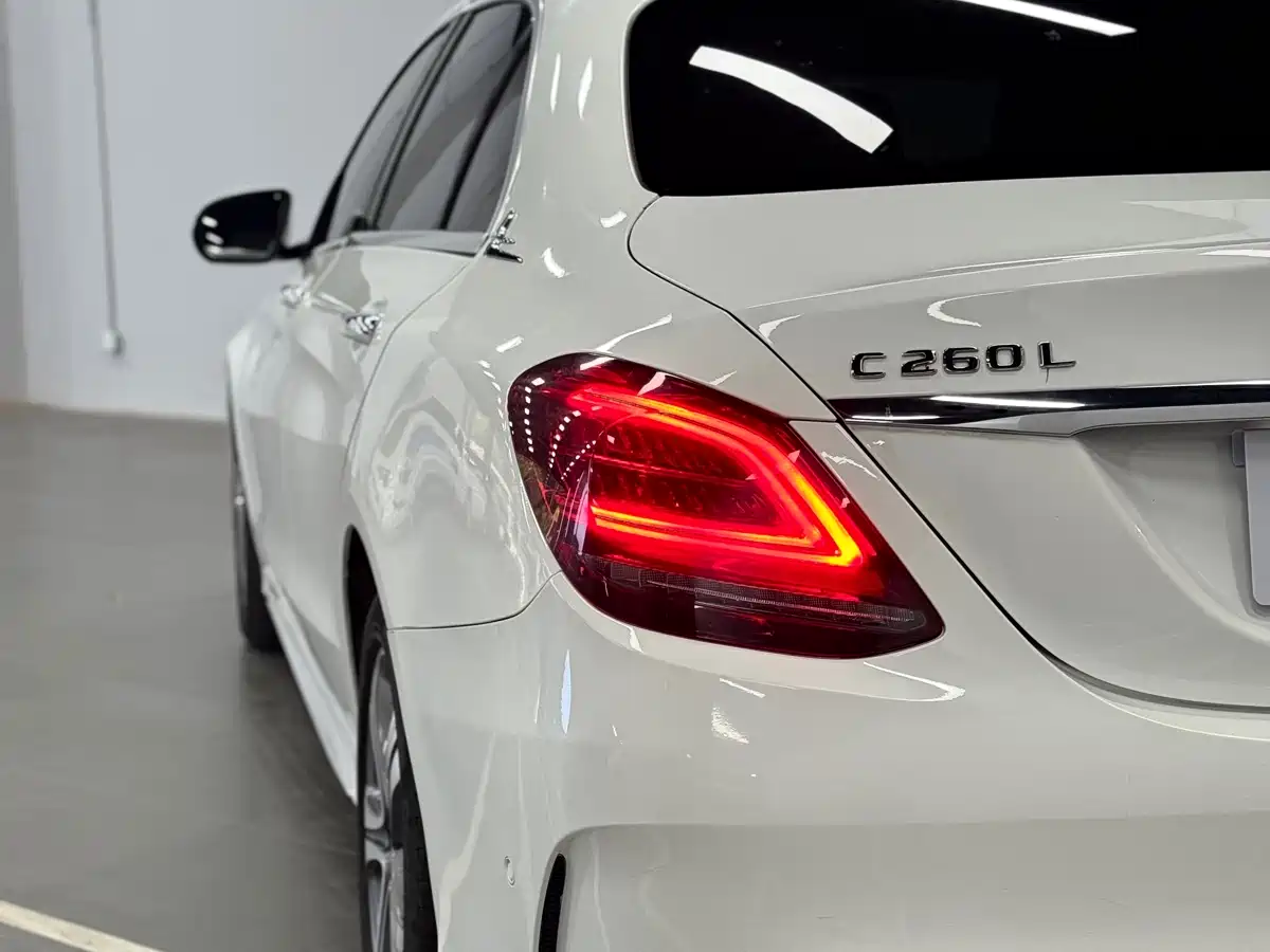 Mercedes-Benz C-Class 2020 Facelift C 260 L Sport фото 6