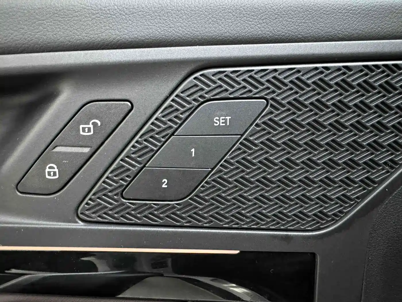 BMW X1 2023 sDrive20Li X Design Package фото 19