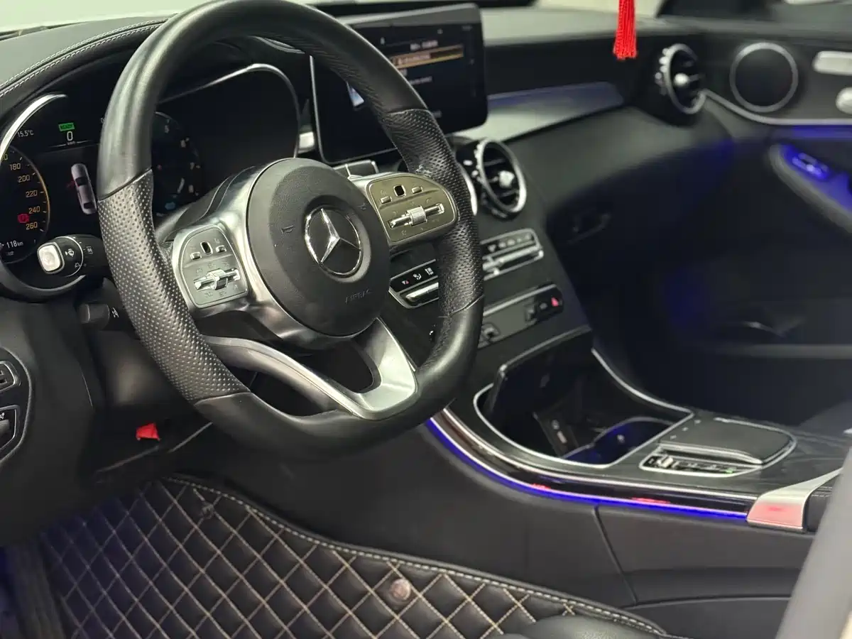 Mercedes-Benz C-Class 2020 Facelift C 260 L Sport фото 9