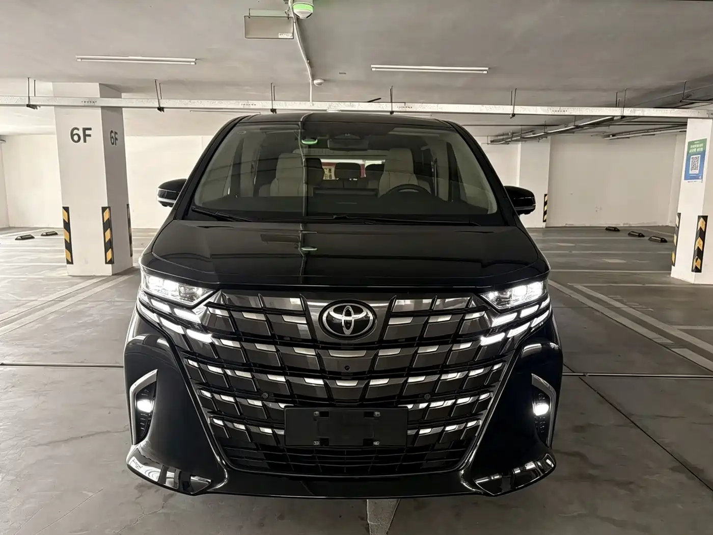 Toyota Alphard 2024 Hybrid 2.5L Prestige Edition фото 8