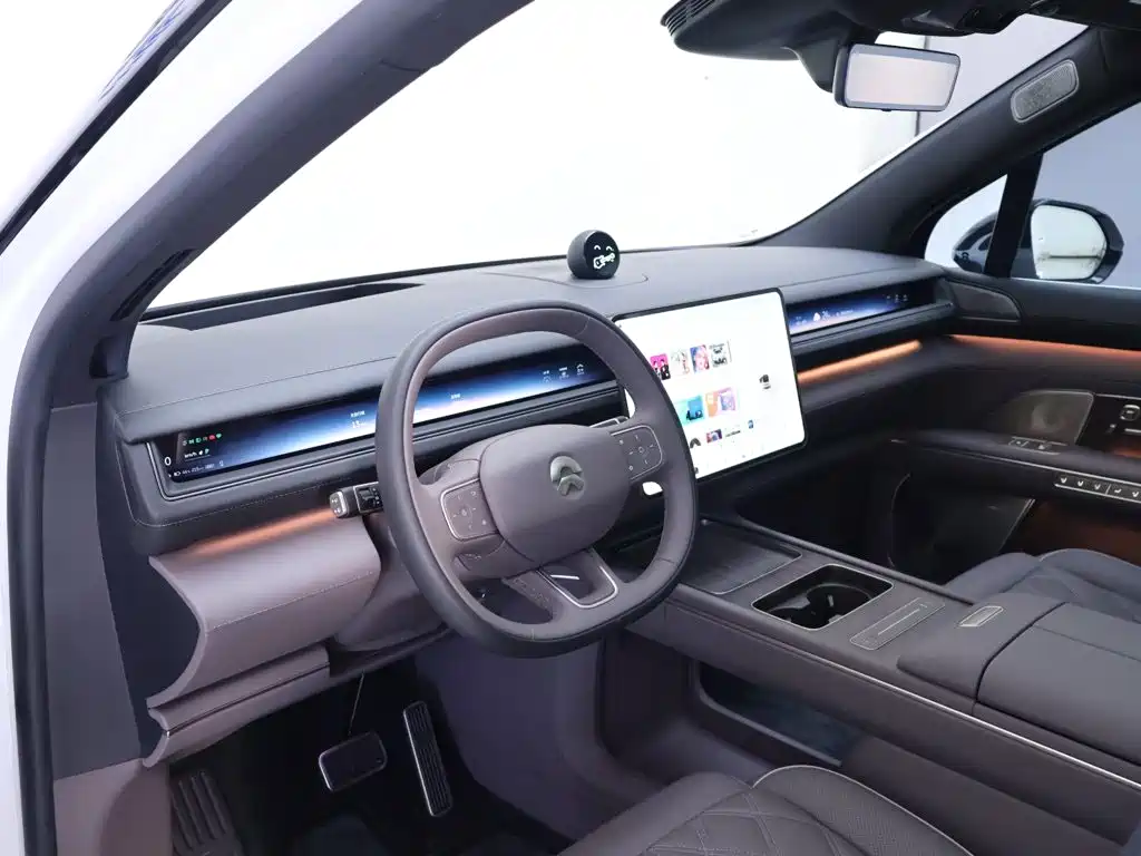 NIO ES8 2026 2025 Model 6-Seat Executive Luxury Edition