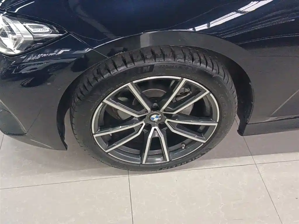 BMW 3 Series 2024 325Li M Sport Package фото 23