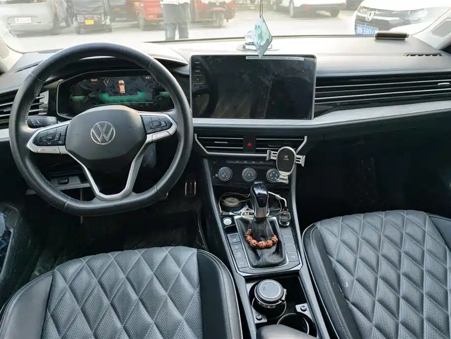 Volkswagen Sagitar 2023 300TSI DSG Surpassing Edition фото 12