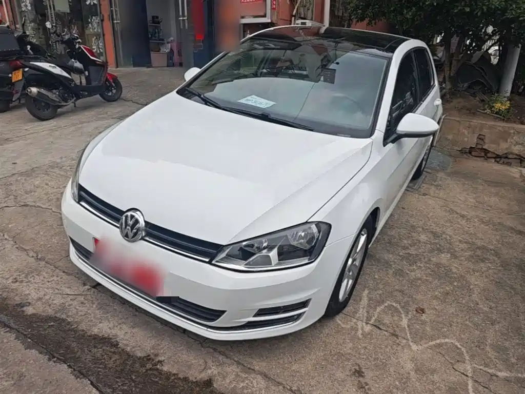 Volkswagen Golf 2016 230TSI Automatic Comfort фото 2