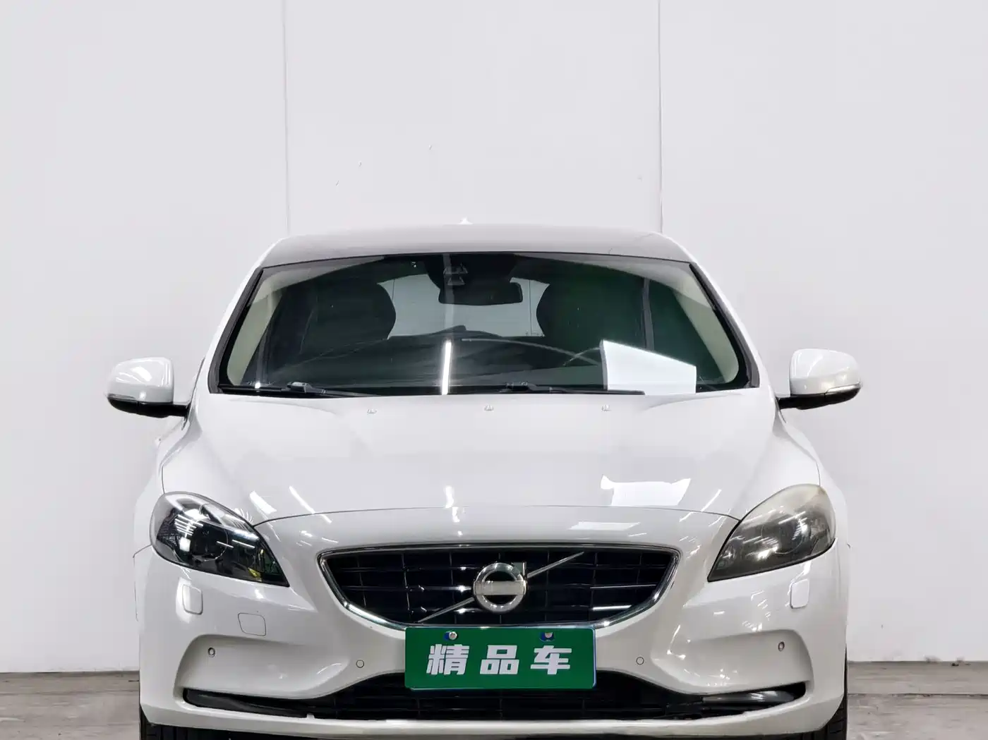 Volvo V40 2013 2.0T Elegance Edition фото 2
