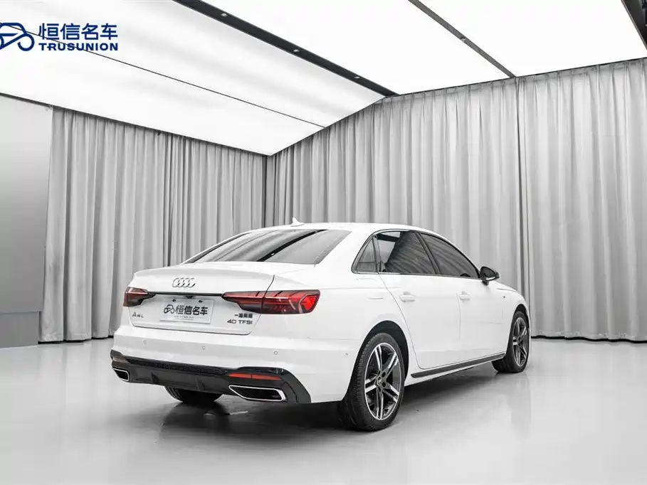 Audi A4L 2022 40 TFSI Luxury Dynamic фото 9