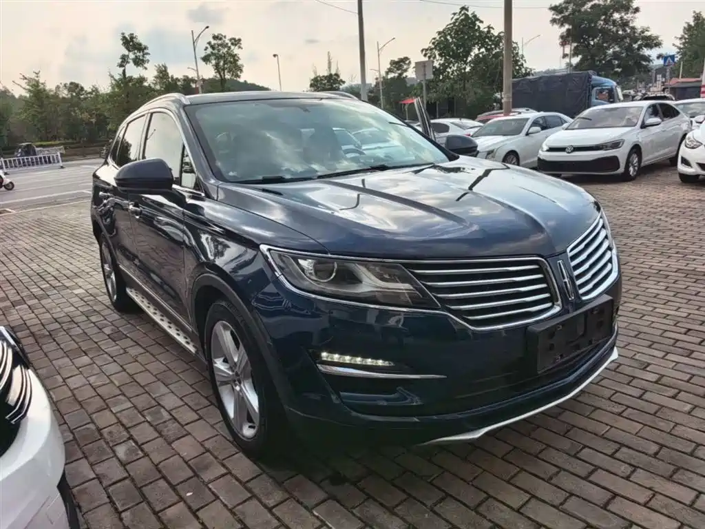 Фото 4 - Lincoln MKC