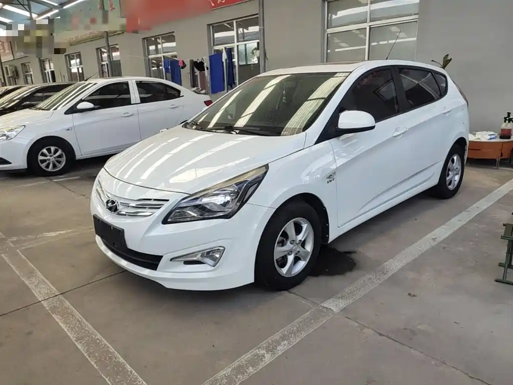 Hyundai Reina 2014 Model 1.4L Automatic GLX