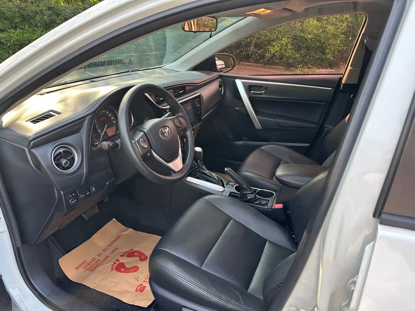 Toyota Levin 2017 Facelift 185T CVT Elite (China V) фото 9