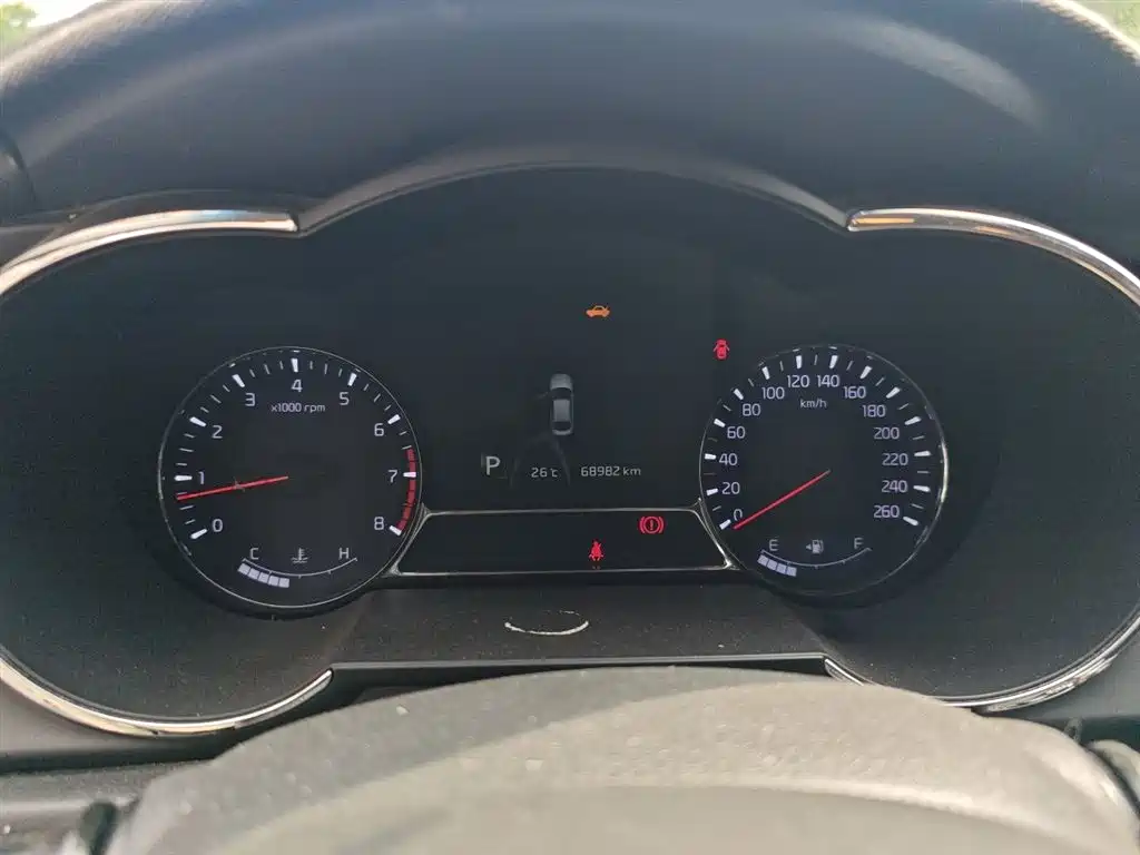 Kia K5 2014 2.0L Automatic LUXURY фото 7