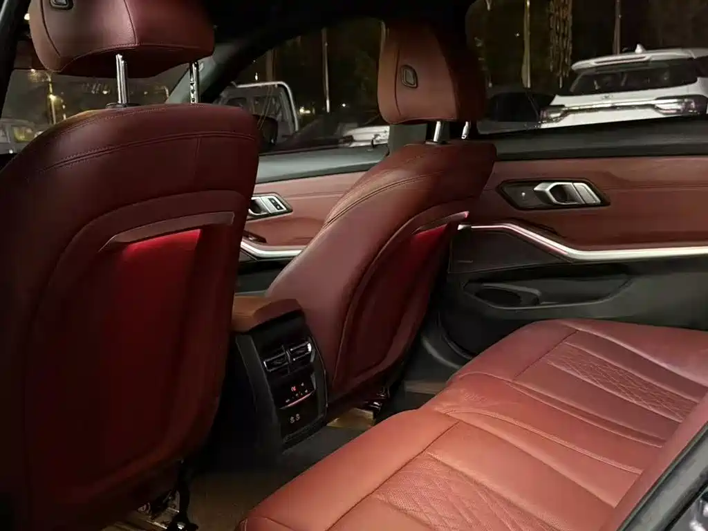 BMW 3-SERIES