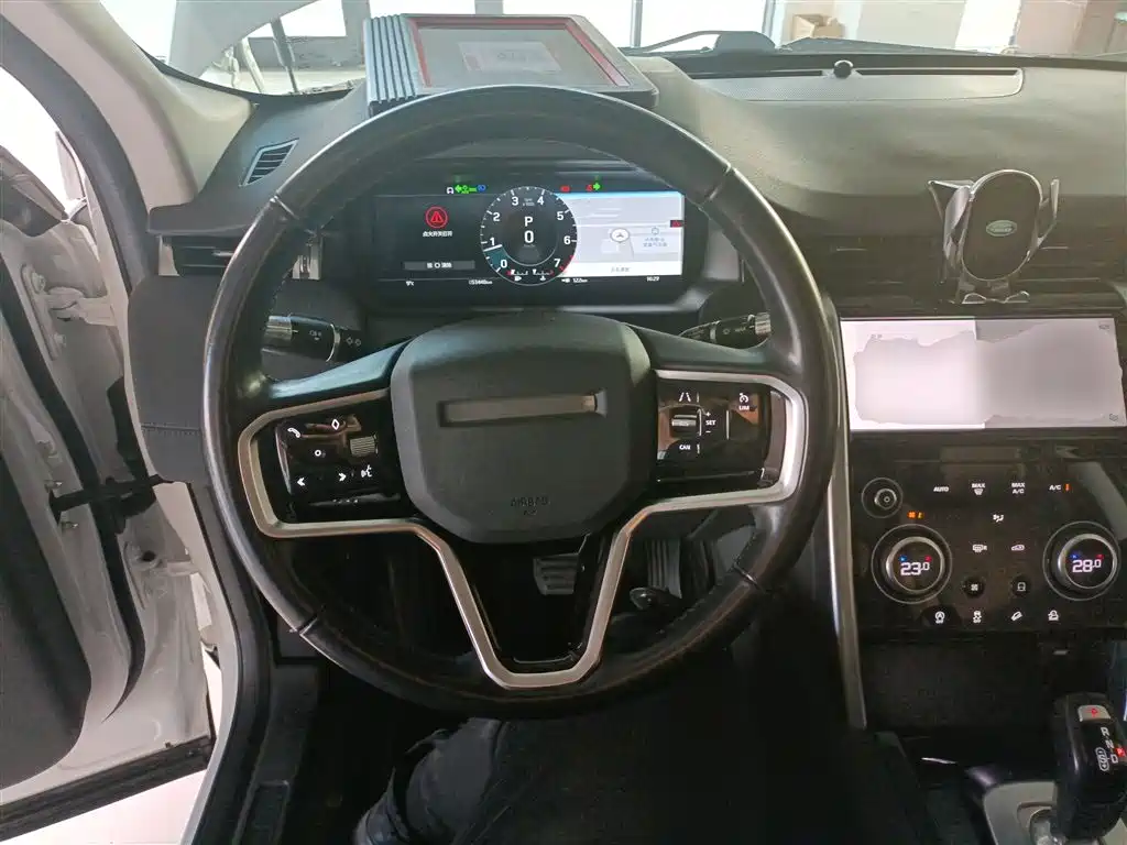 Land Rover Discovery Sport 2022 Model 200PS Family Edition 5-Seater фото 4