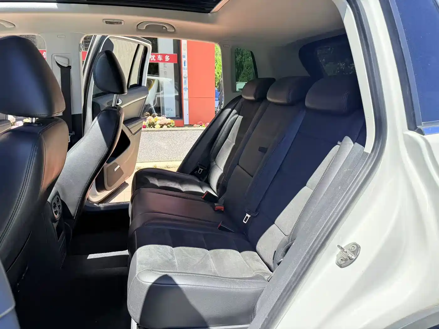 Volkswagen Tiguan 2015 2.0TSI Automatic 4WD Flagship фото 6