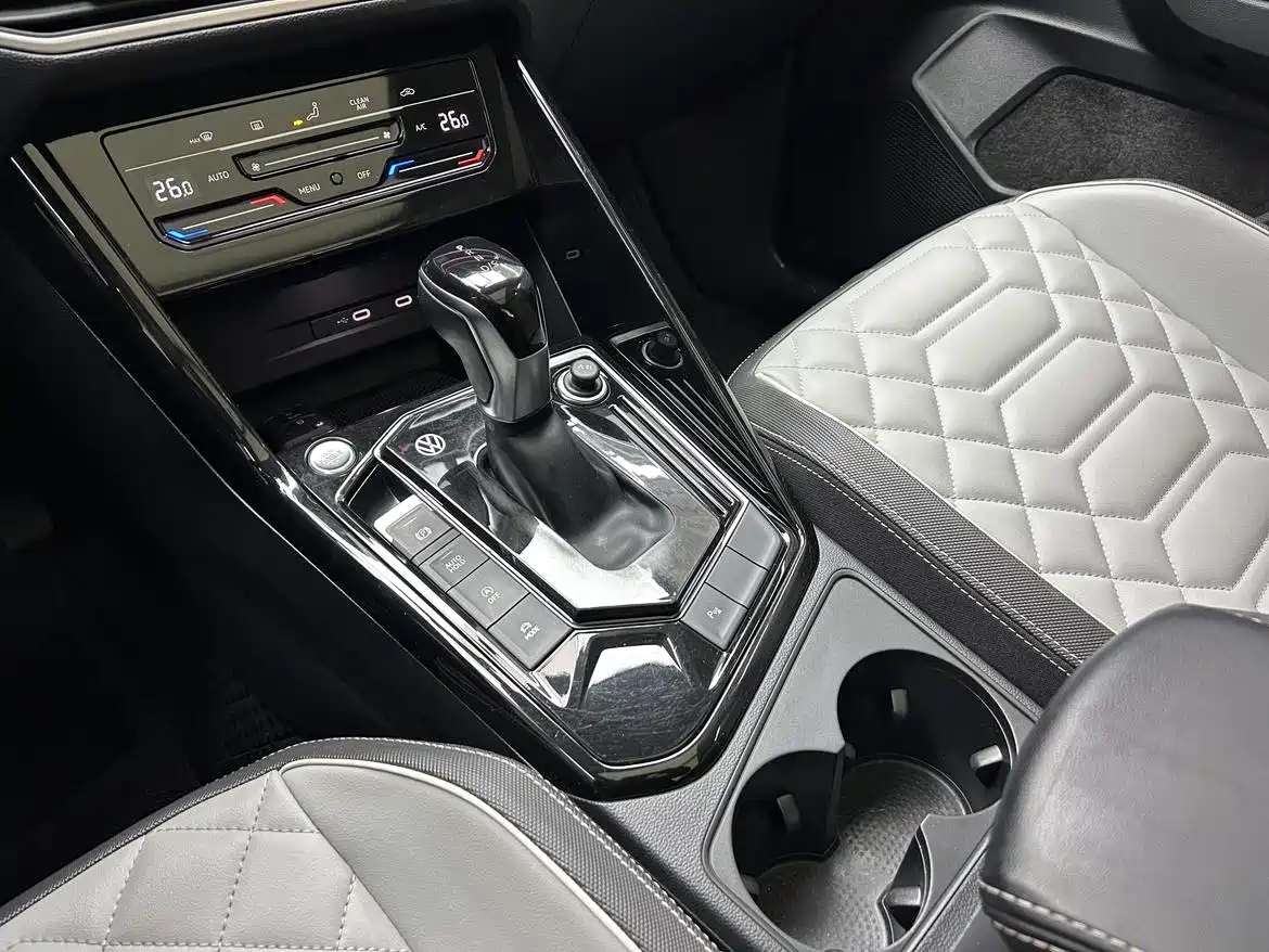 Volkswagen Tayron 2023 280TSI 2WD Luxury Plus Advanced Edition фото 16