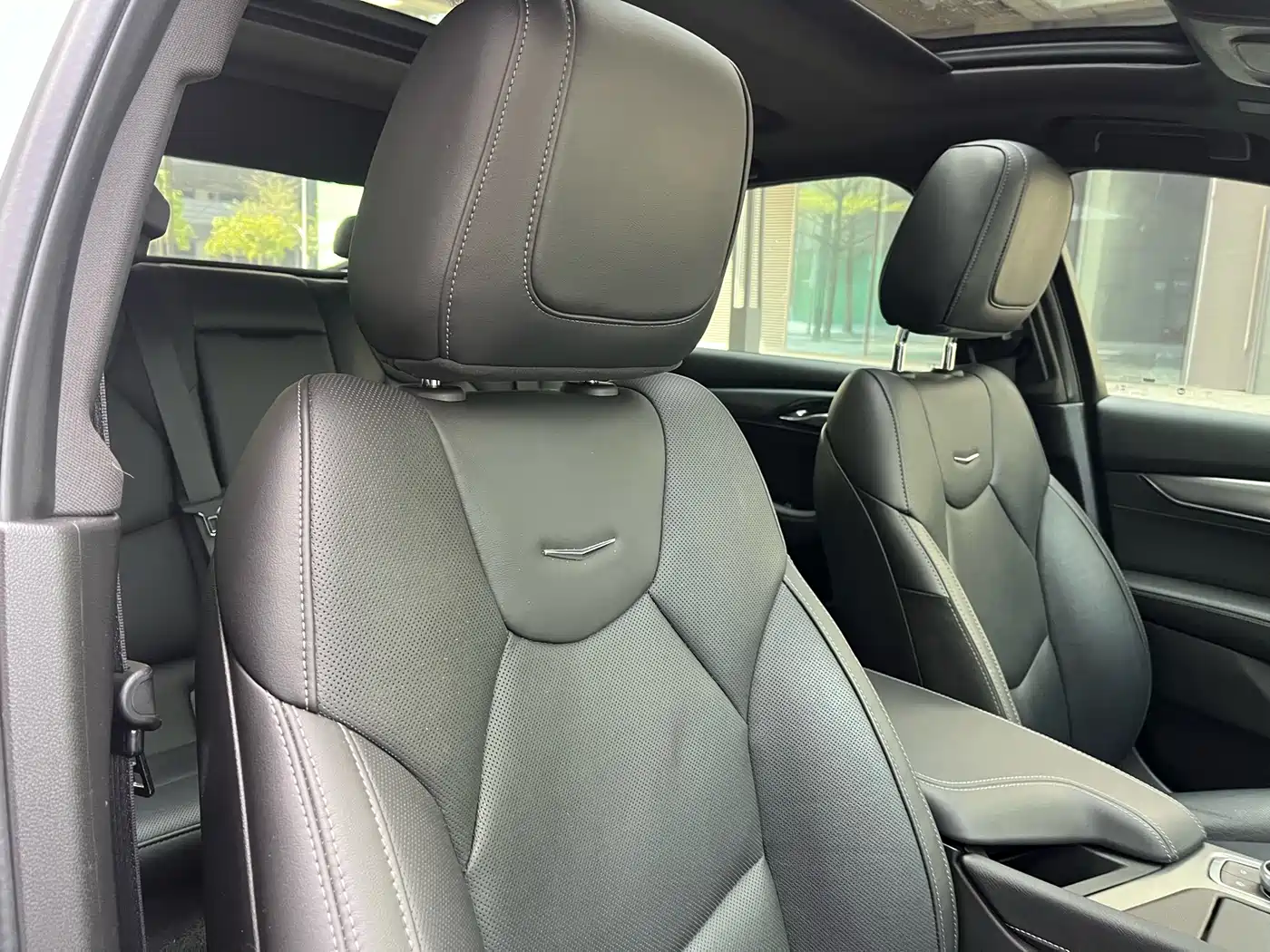 Cadillac CT5 2024 28T Luxury Model Pro фото 24