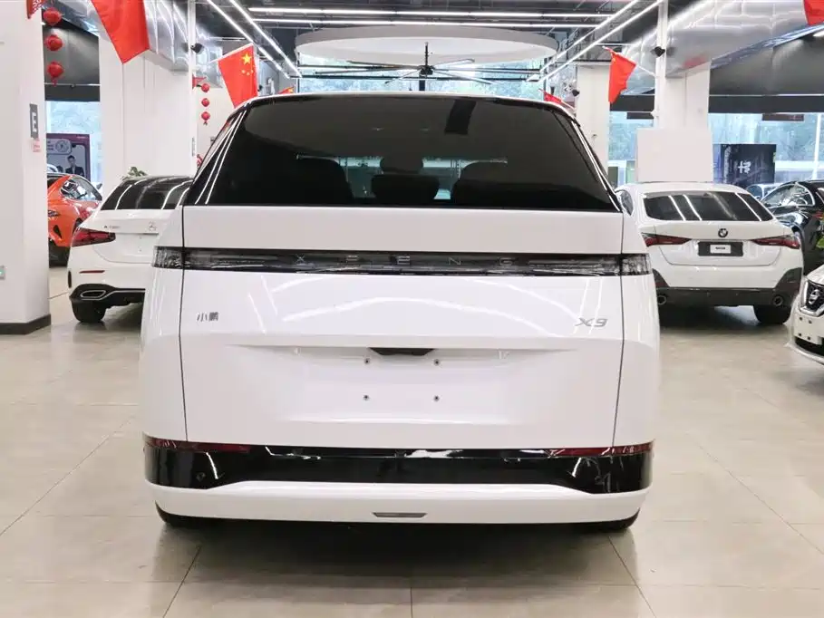 XIAOPENG X9