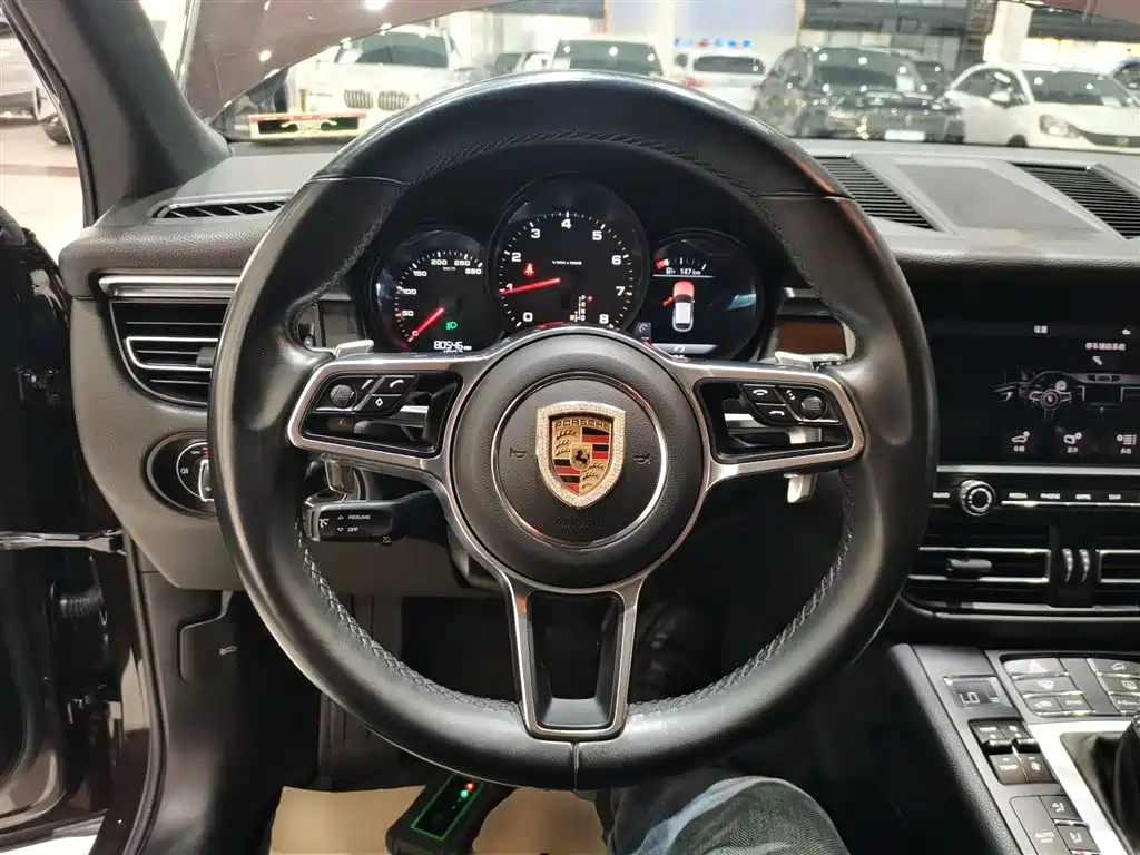 Porsche Macan 2020 Macan 2.0T фото 11